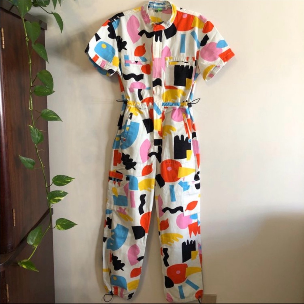 FARM Rio Multicolor Abstract Jumpsuit - G/US: L.
Used good condition - Picture 2 of 9